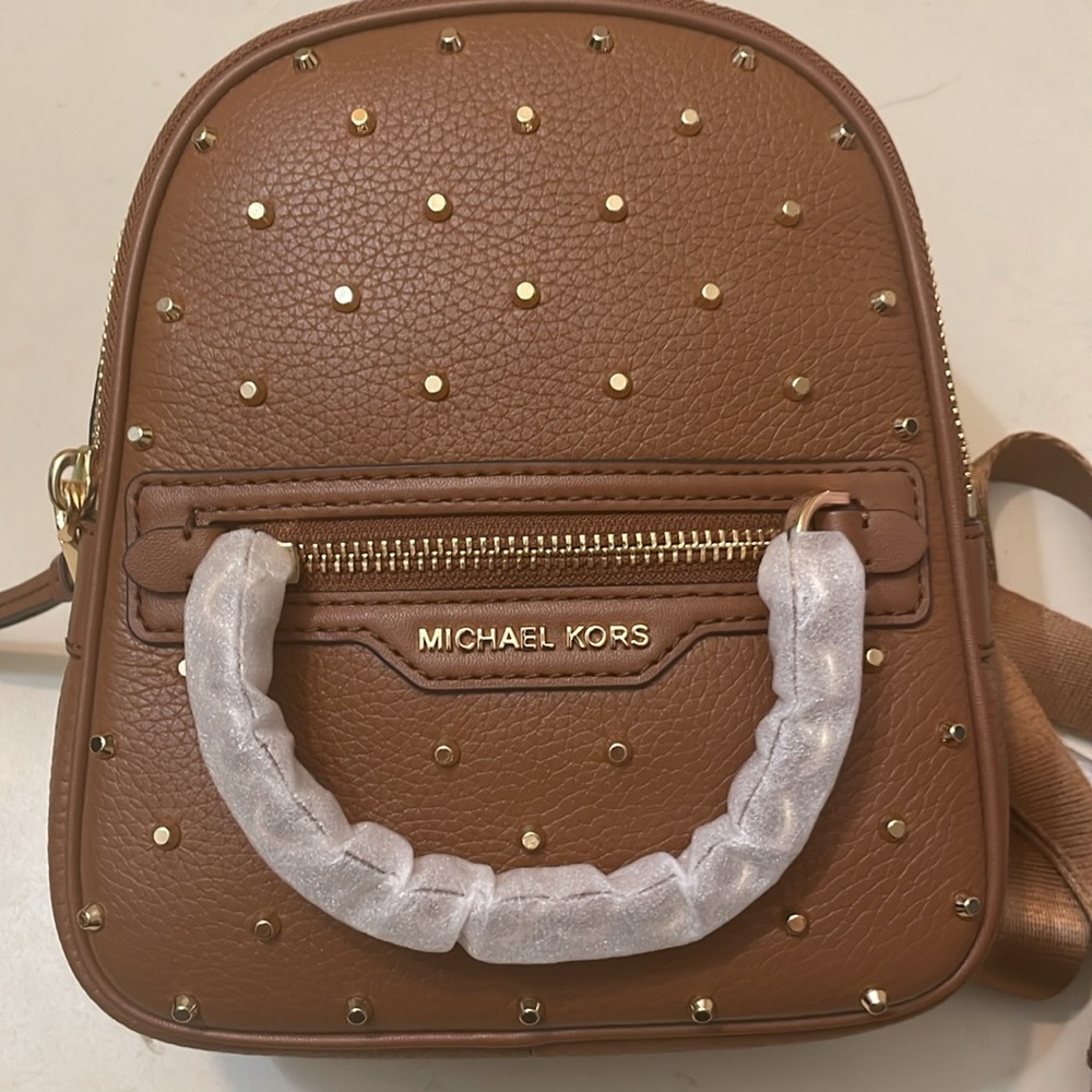 Michael Kors Elliot Extra Small Leather Convertible Messenger Backpack NWT! - Picture 4 of 10